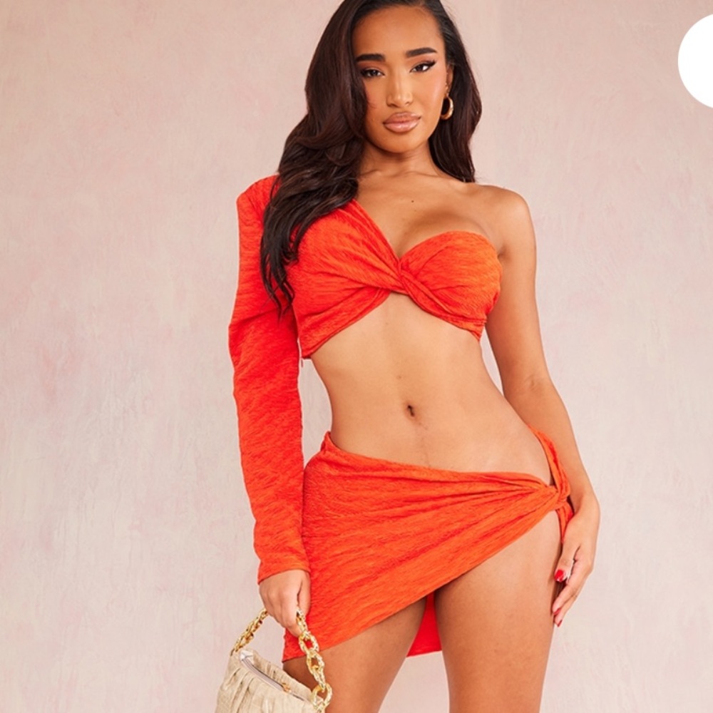 Pretty little thing set